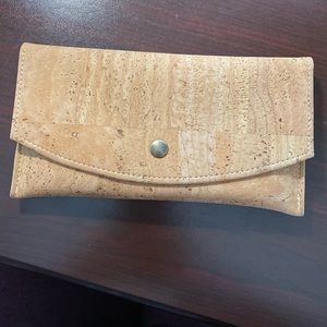 💯% cork wallet
